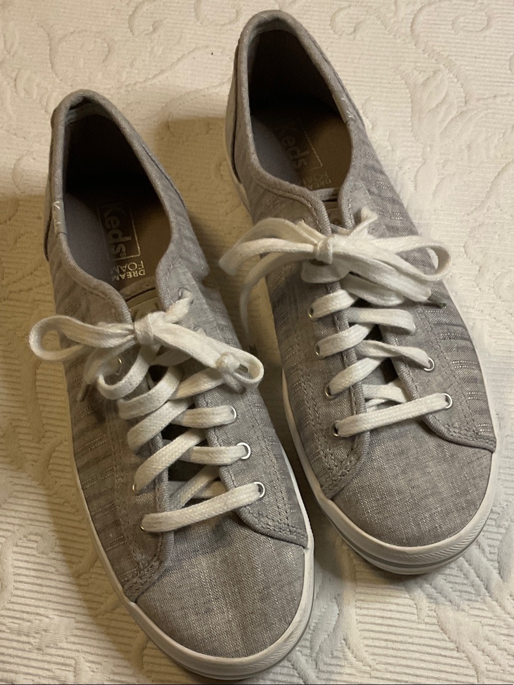 Jed’s Dream Foam Grey Fabric Sneakers - Casual Everyday Shoes. Size 8 Women’s